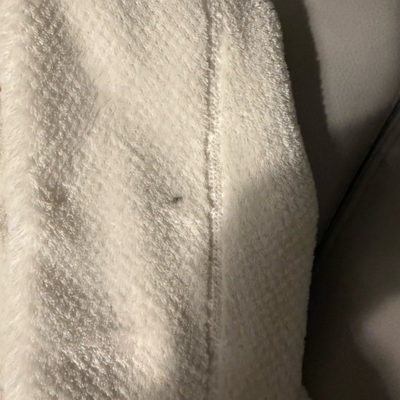 Patagonia Women’s Pullover Sweater - Picture 4 of 6